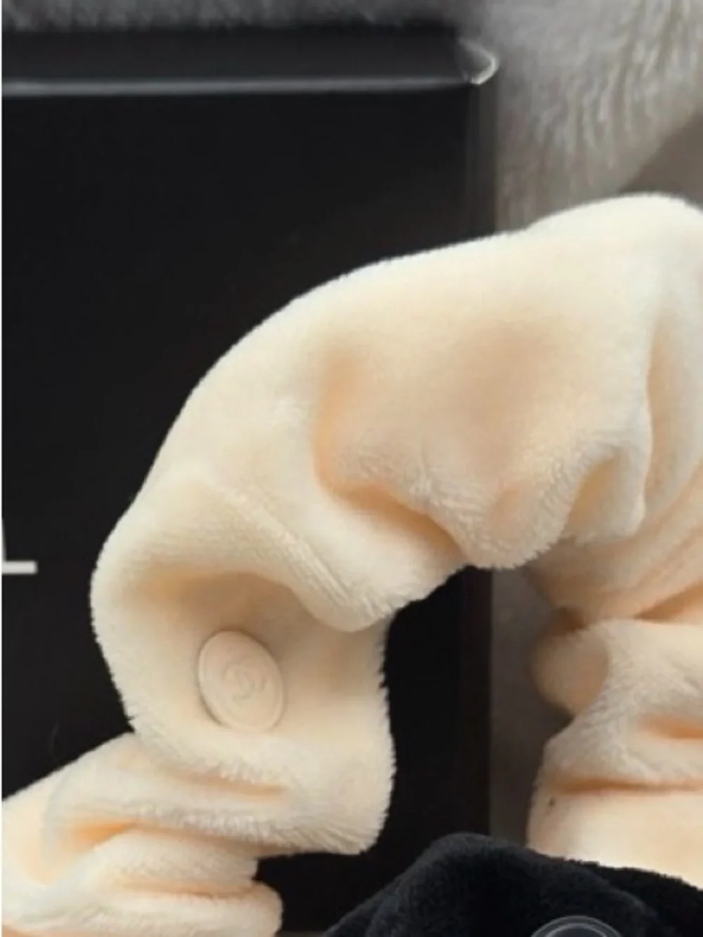 Chanel Hair Scrunchie - Picture 1 of 2